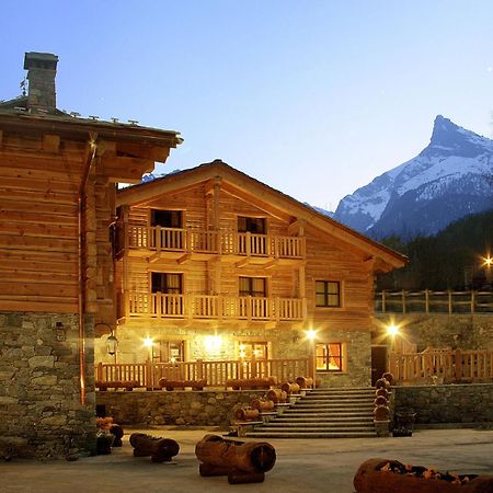 Silou Retreat Otel Champdepraz Dış mekan fotoğraf