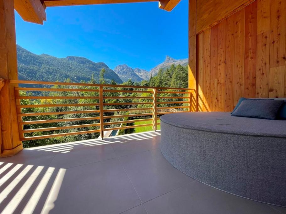 Silou Retreat Otel Champdepraz Dış mekan fotoğraf