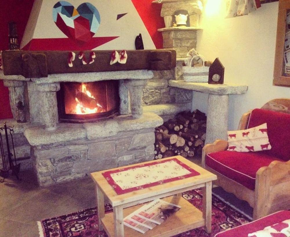 Silou Retreat Otel Champdepraz Dış mekan fotoğraf